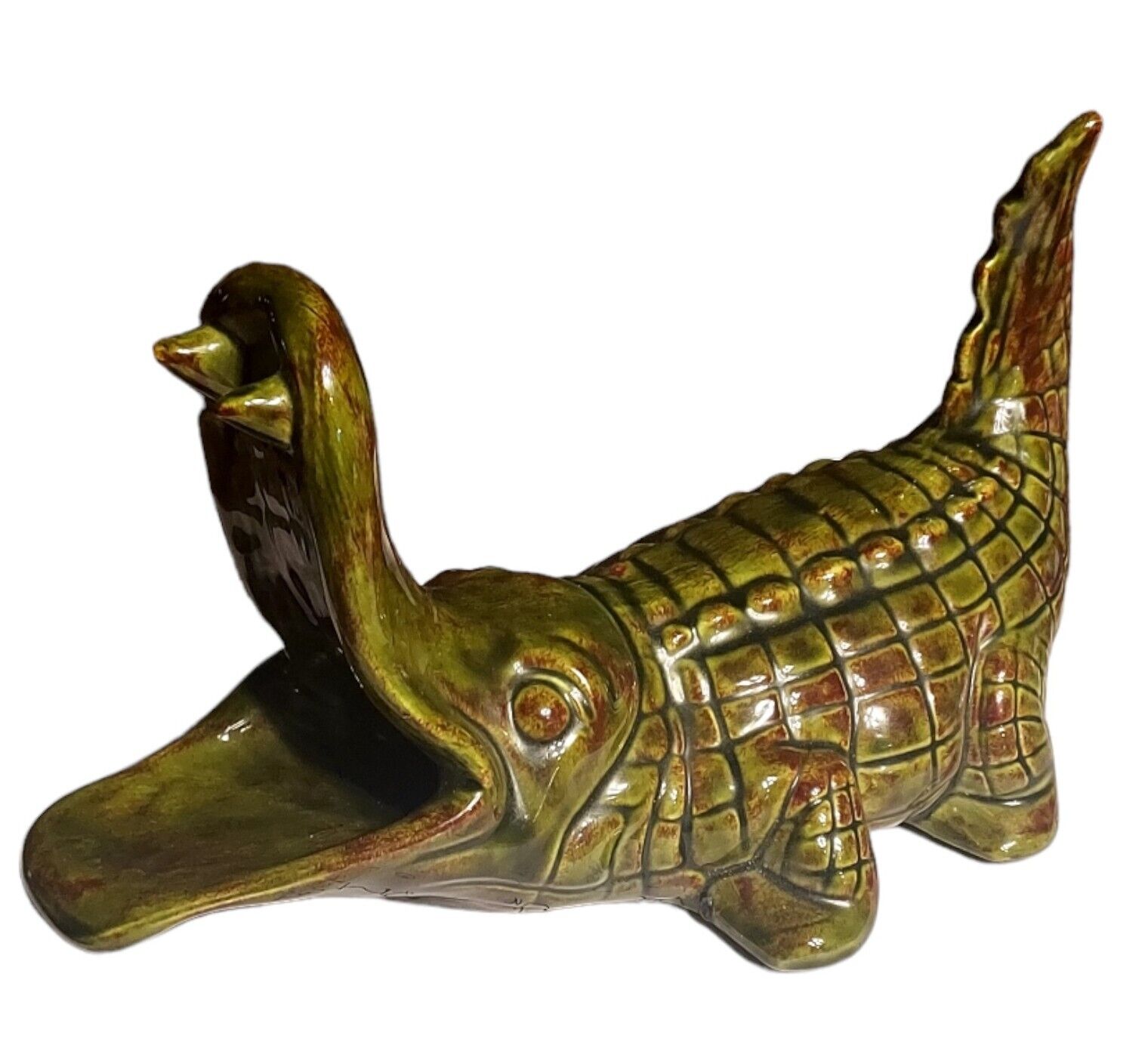 Vintage 1972 Ceramic Realistic Alligator Hobbyist Created Signed by Dorus  9\