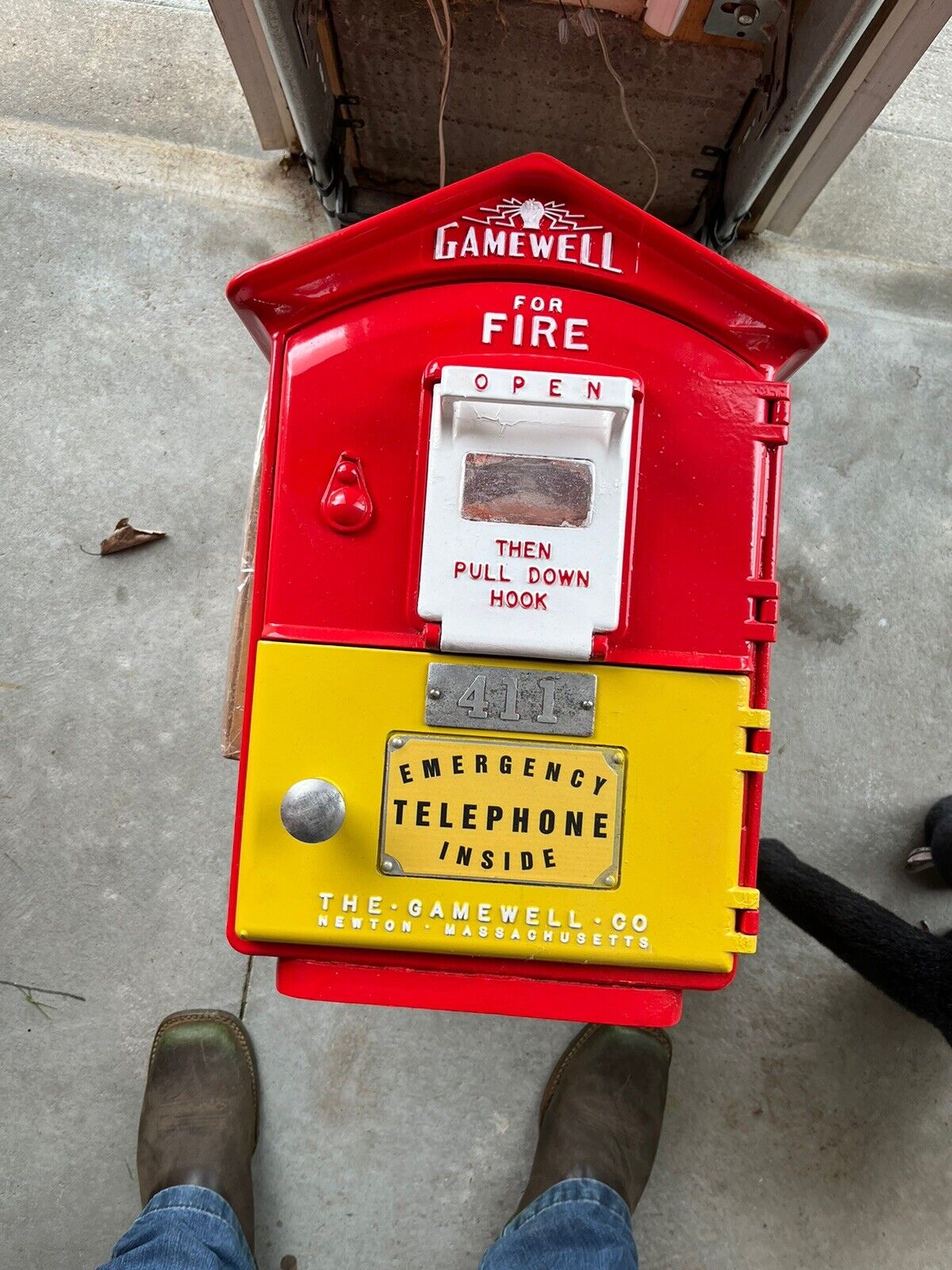 Antique Gamewell Fire Police Emergency Fire Alarm Box With Pedestal Top