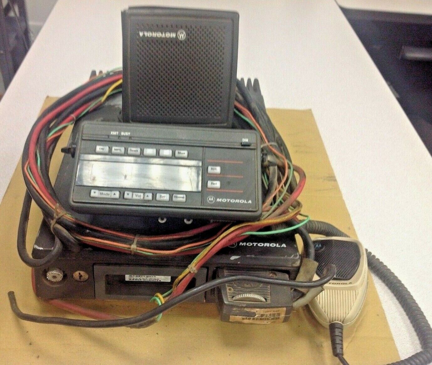 Vintage Motorola VHF 100W, MARATRAC,99 CH, Model T73XTA7TA7BK, Head, Speaker,MIC