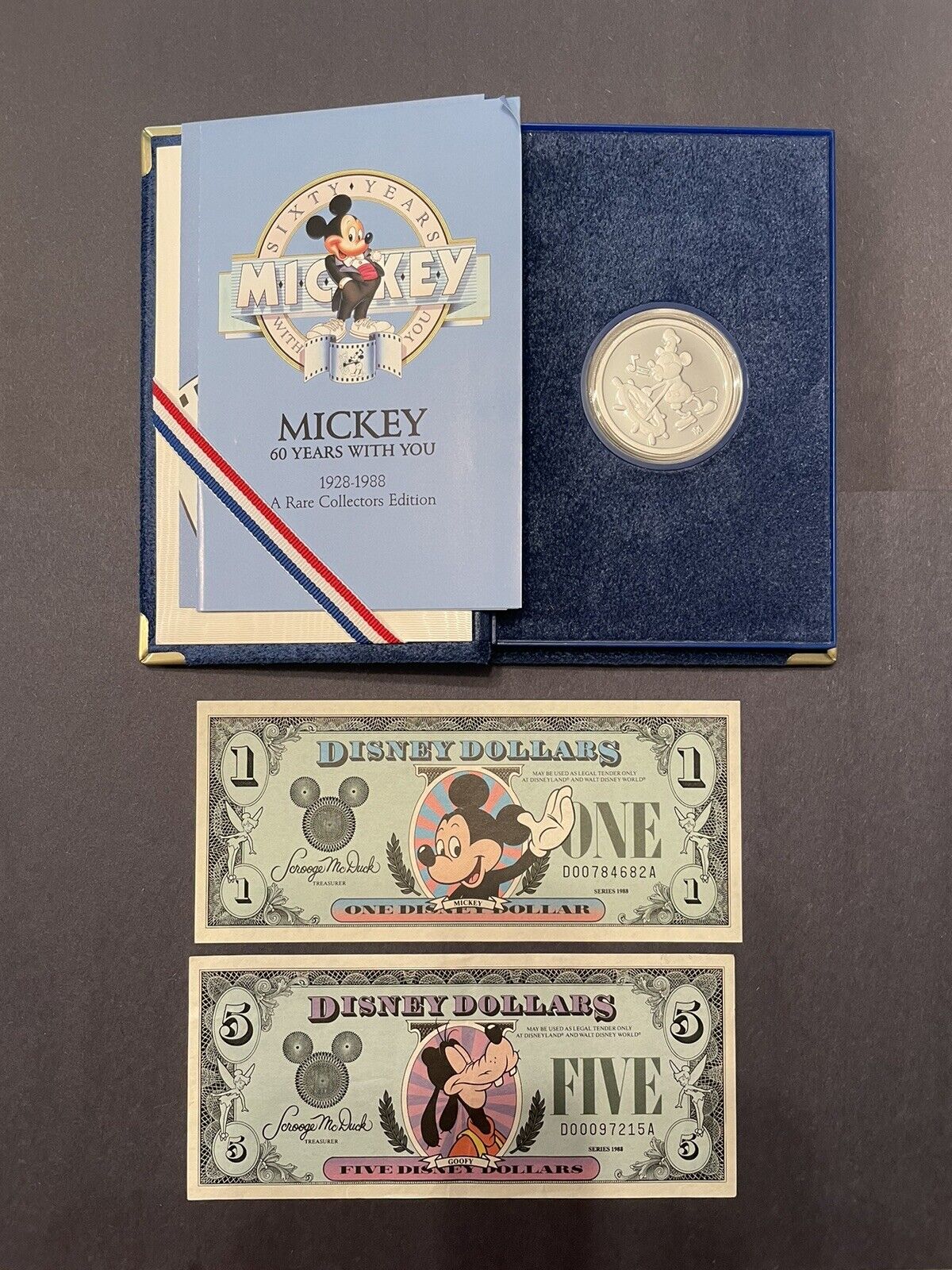 Disney 1988 1 Ounce Silver Coin. Uncirculated 1988 $1-$5 Disney Dollar.