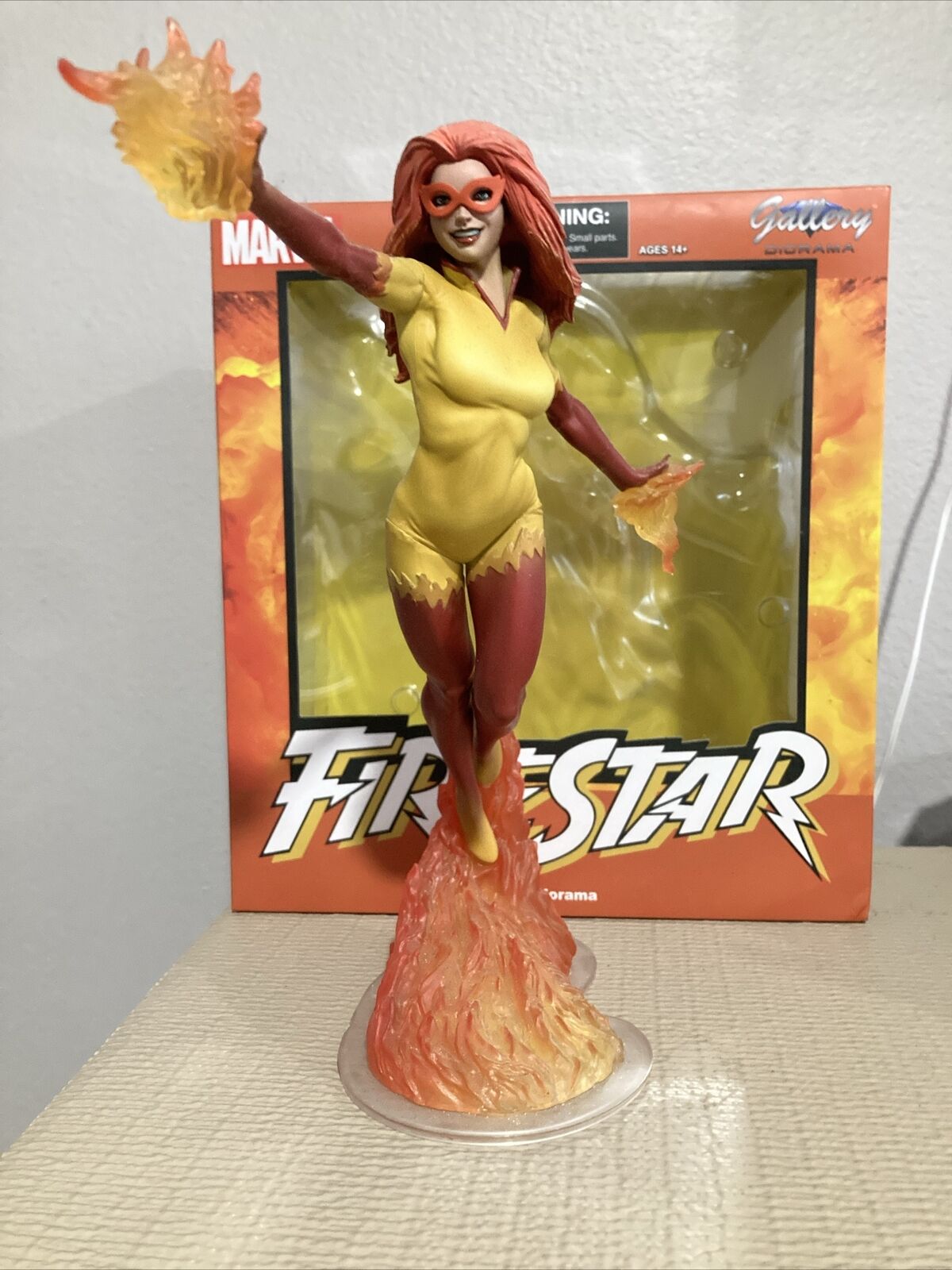 Marvel Gallery Diamond Select Firestar PVC Diorama Figure Statue