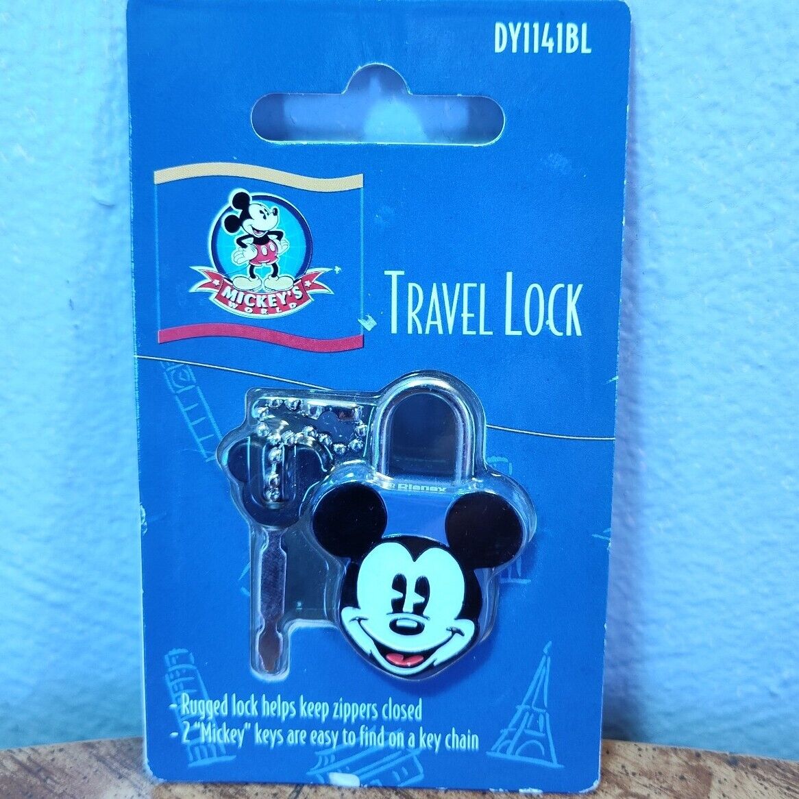 Vintage New Mickey’s World Travel Lock Red Mickey Mouse & Mouse Ears Keys 