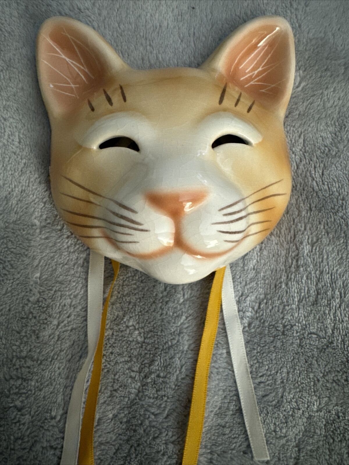 VTG Catey Cat Mask Tabby Wall Hanging 1 of 917 SIGNED Cateye Hand Painted  EUC