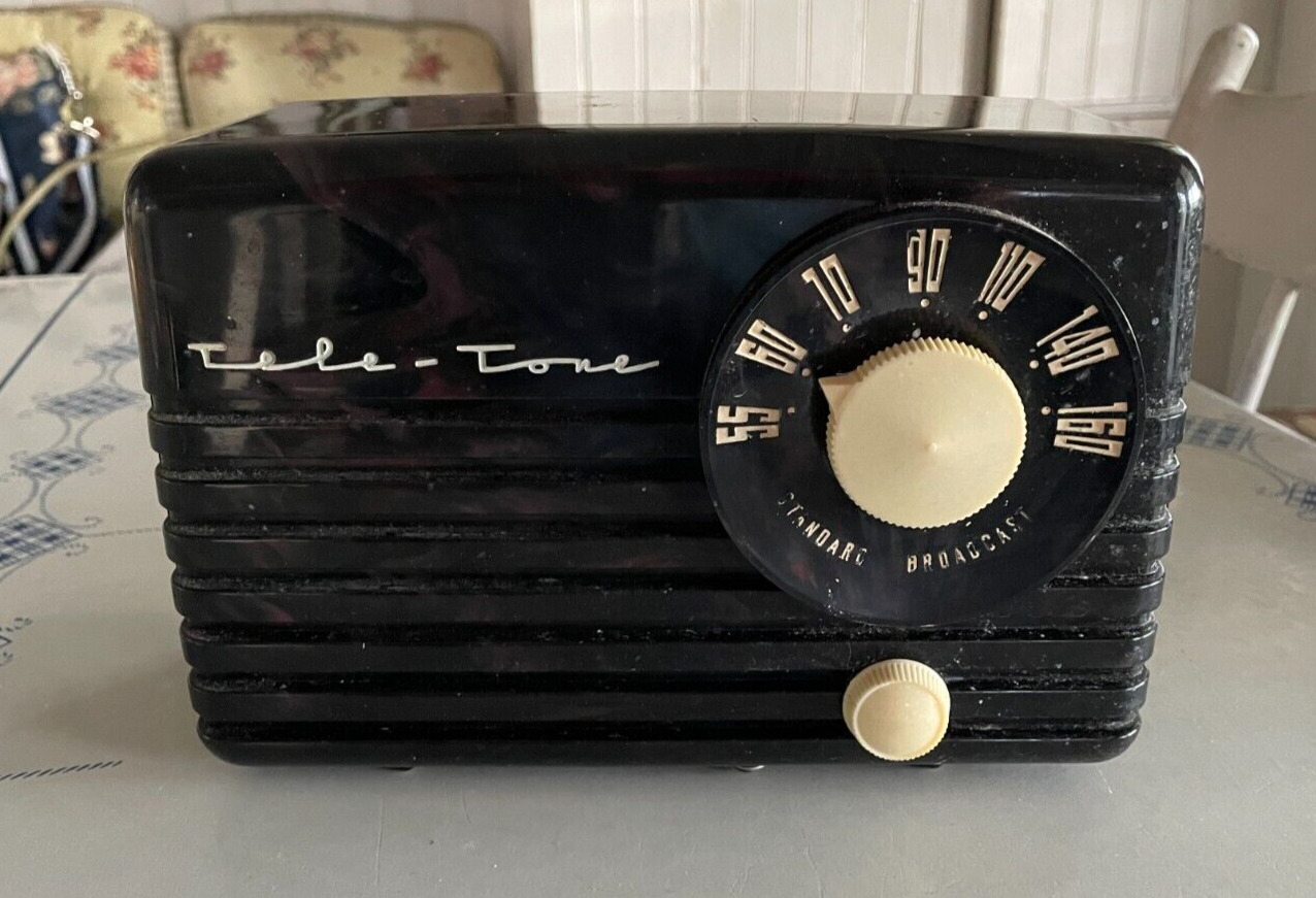 Tele-Tone Radio 1948 model 165 Early Vintage AC/DC vacuum tube