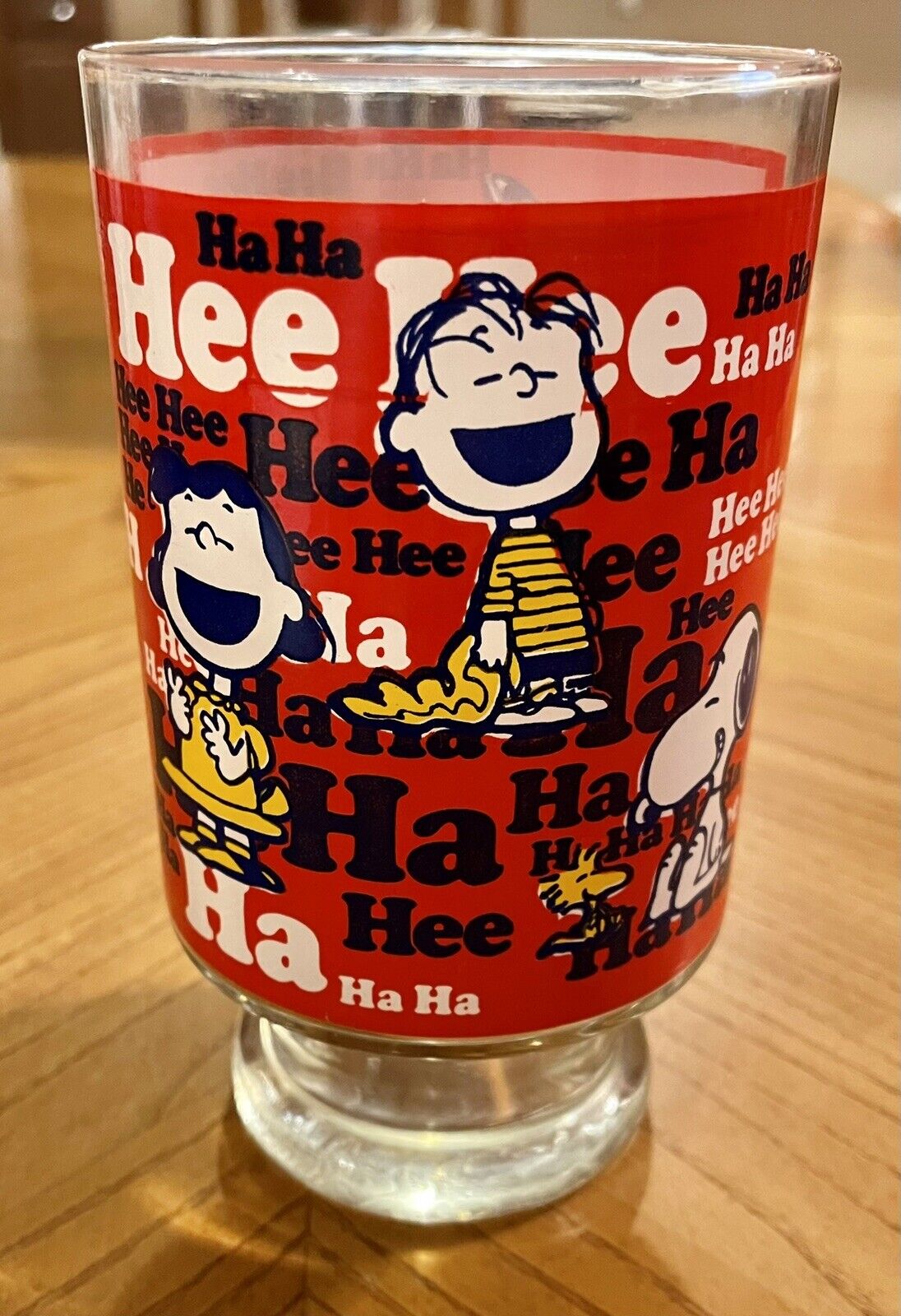 VINTAGE 1965 Peanuts Snoopy Charlie Brown Drinking Glass HAHA HEE HEE Graphic 