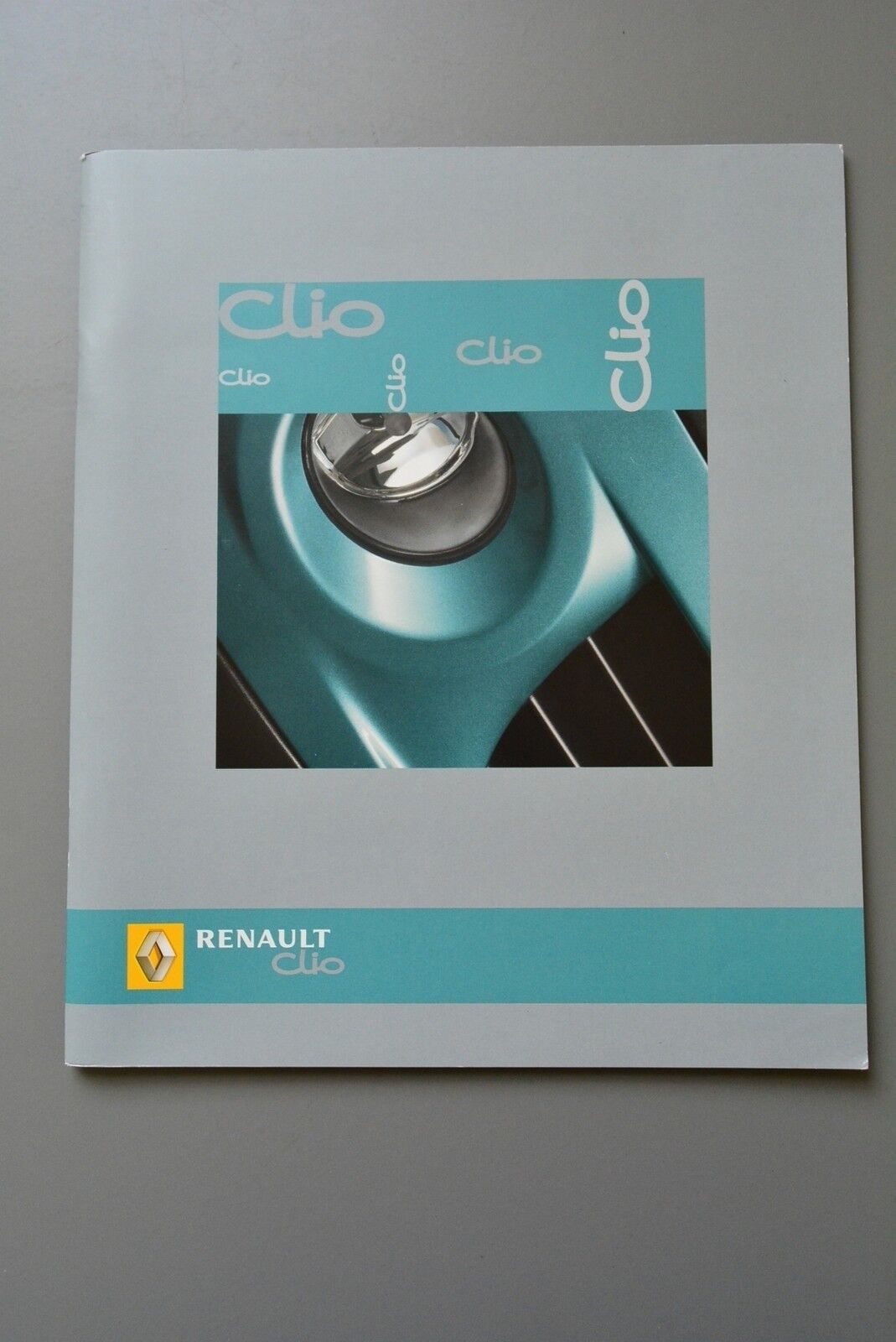 UK Sales Brochure Renault Clio Petrol & Diesel inc. Sport V6, Technical Specs