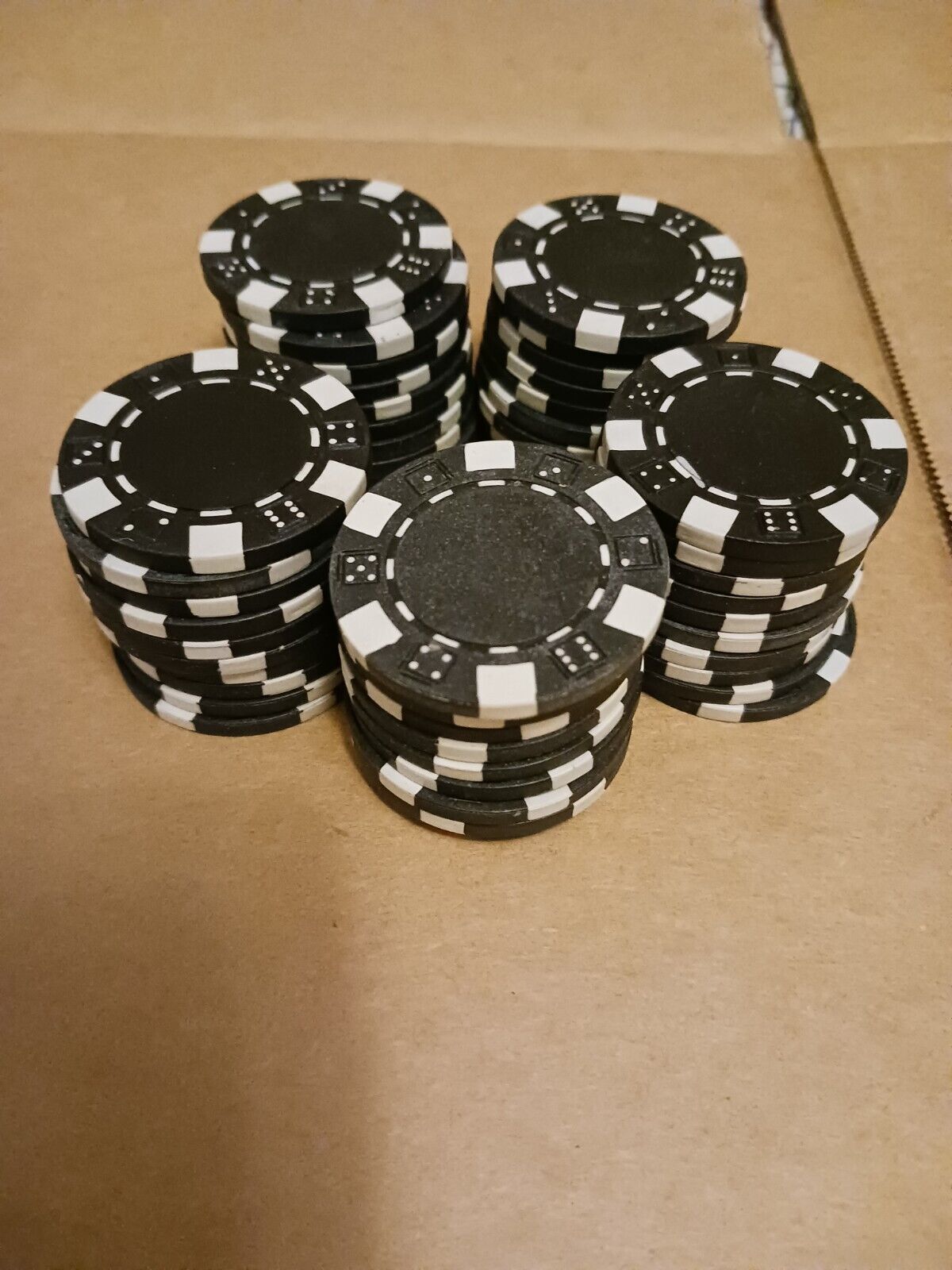 Poker Chips 50 Vintage Black and White for Texas Hold Em'