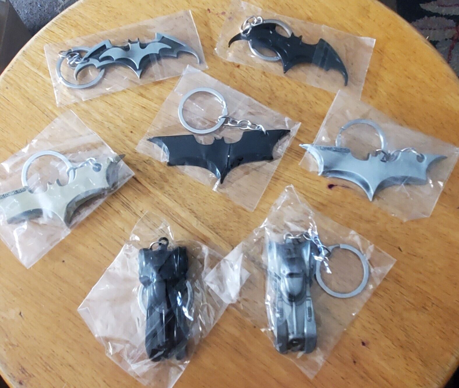 1989 Batmobile Batman symbols Metal Keychain  Lot huge lot of 7 New