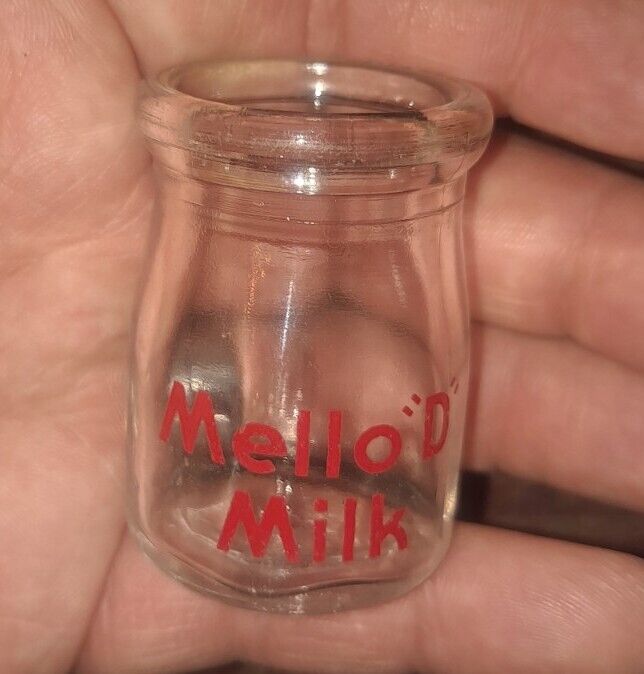 Vintage Sanitary Farm Dairies Mello\