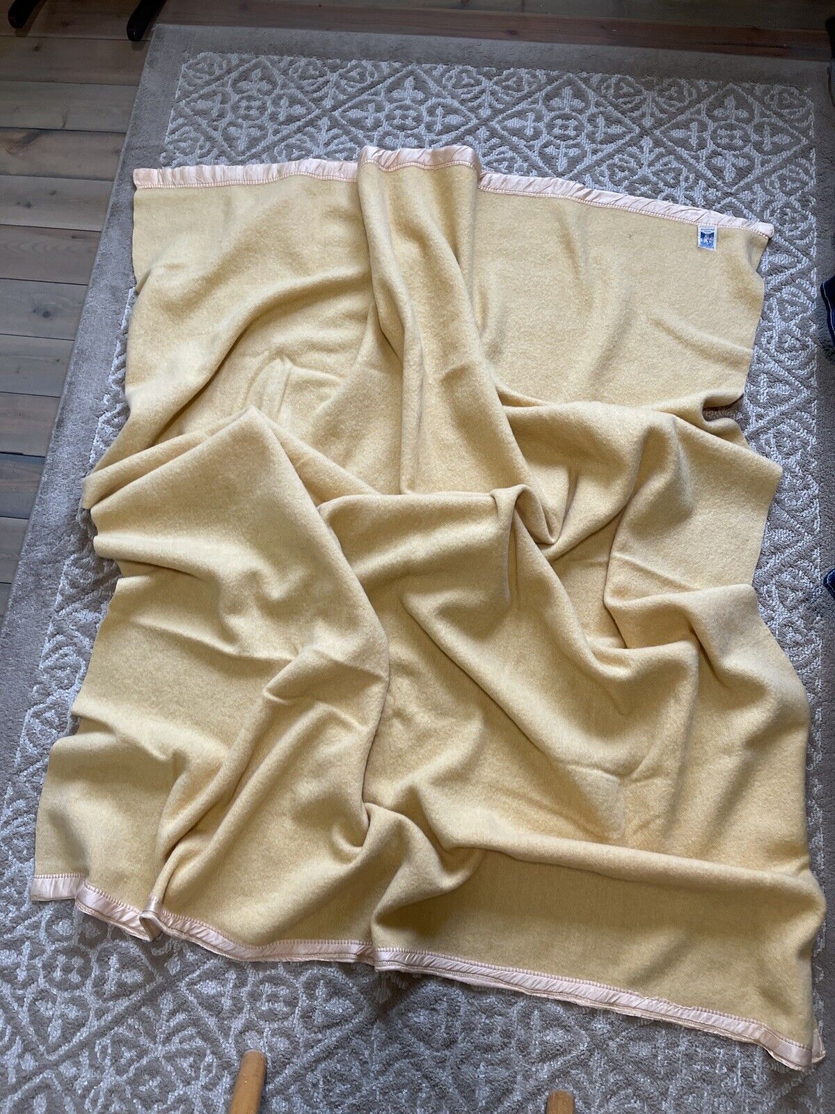VTG Kenwood Arondac Wool Products Blanket Satin Edge Golden Yellow 79” by 67”