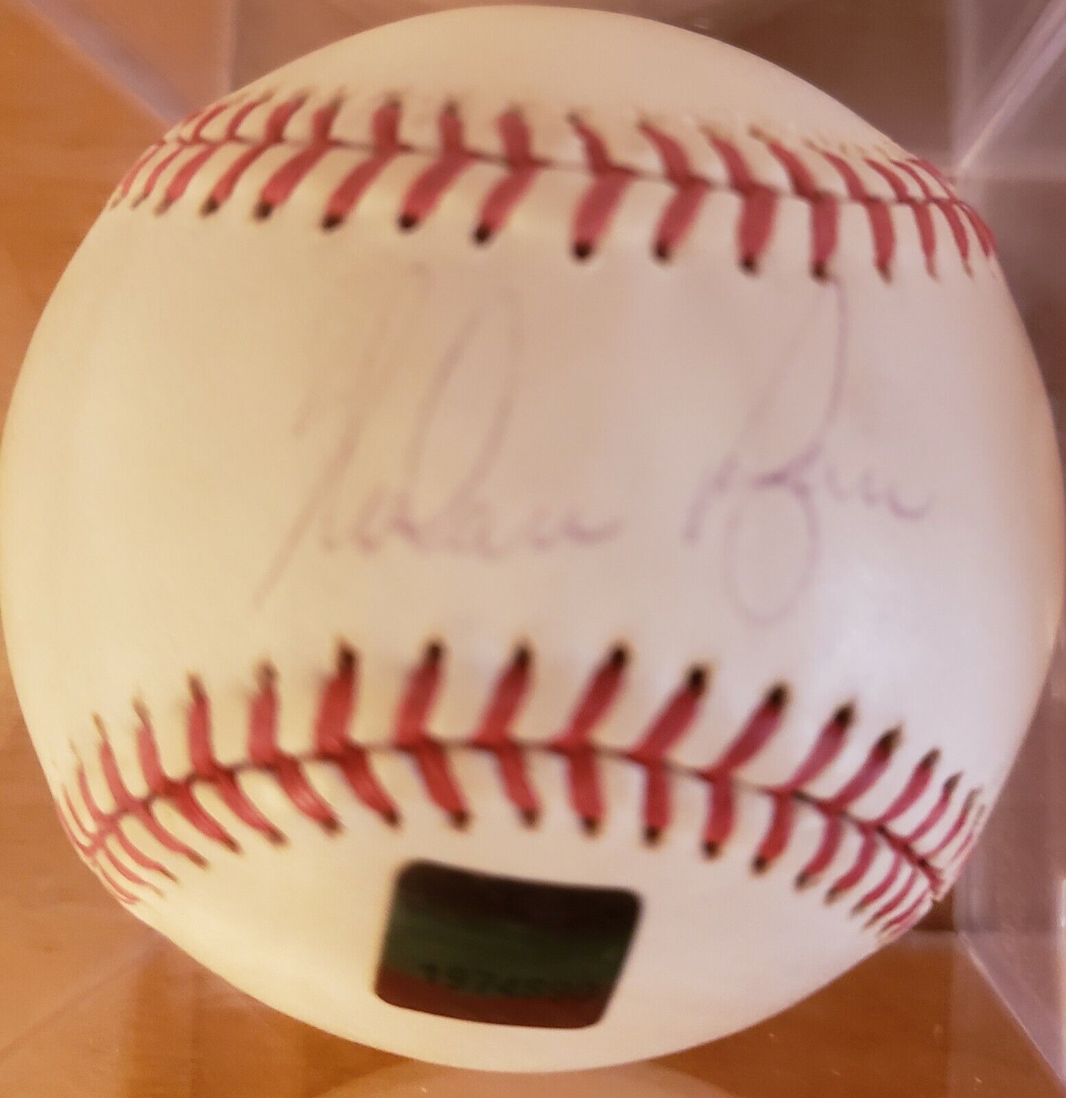 2001 NOLAN RYAN Archives Reserve autographed baseball