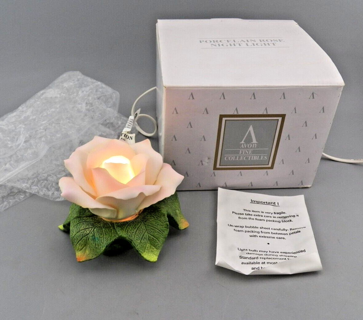 AVON Fine Collectibles Porcelain Rose Night Light Original Box EUC