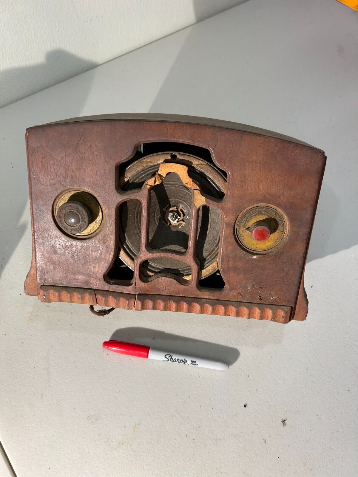 Emerson 250-AW (1933) (wood tube table radio)  BEAUTIFUL AMERICAN RADIO BRAND