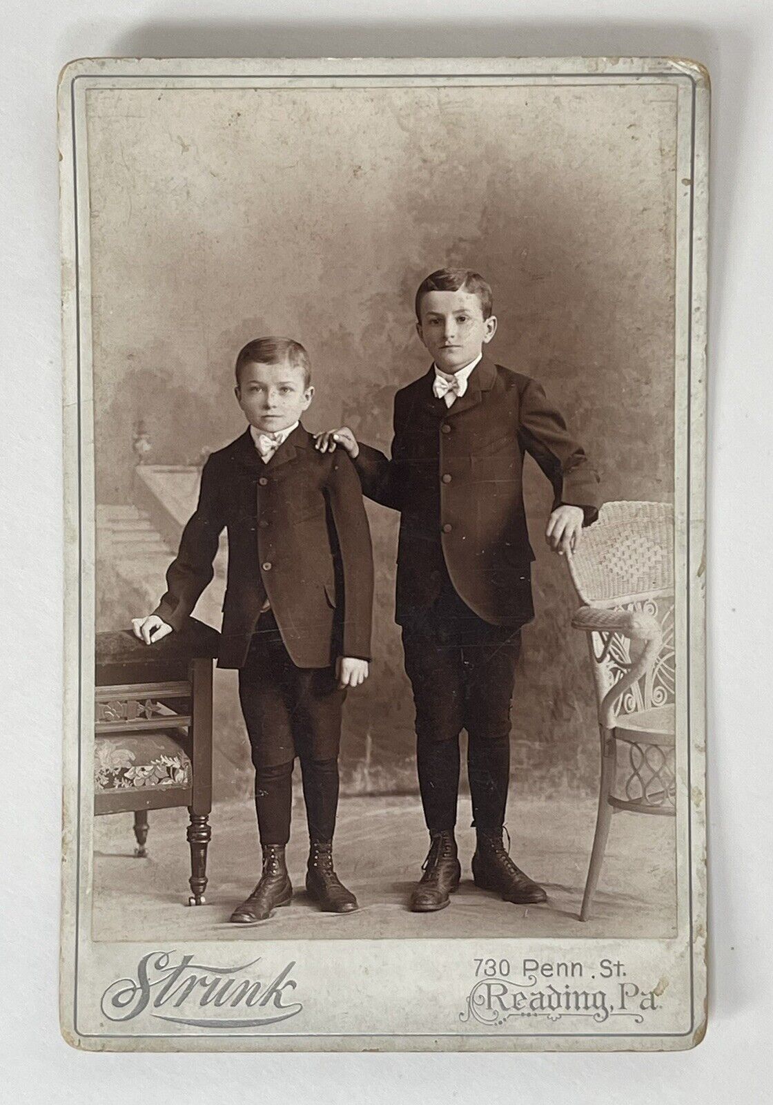 Antique Victorian Cabinet Card Photo Of Two Young Brothers Boy Reading, PA