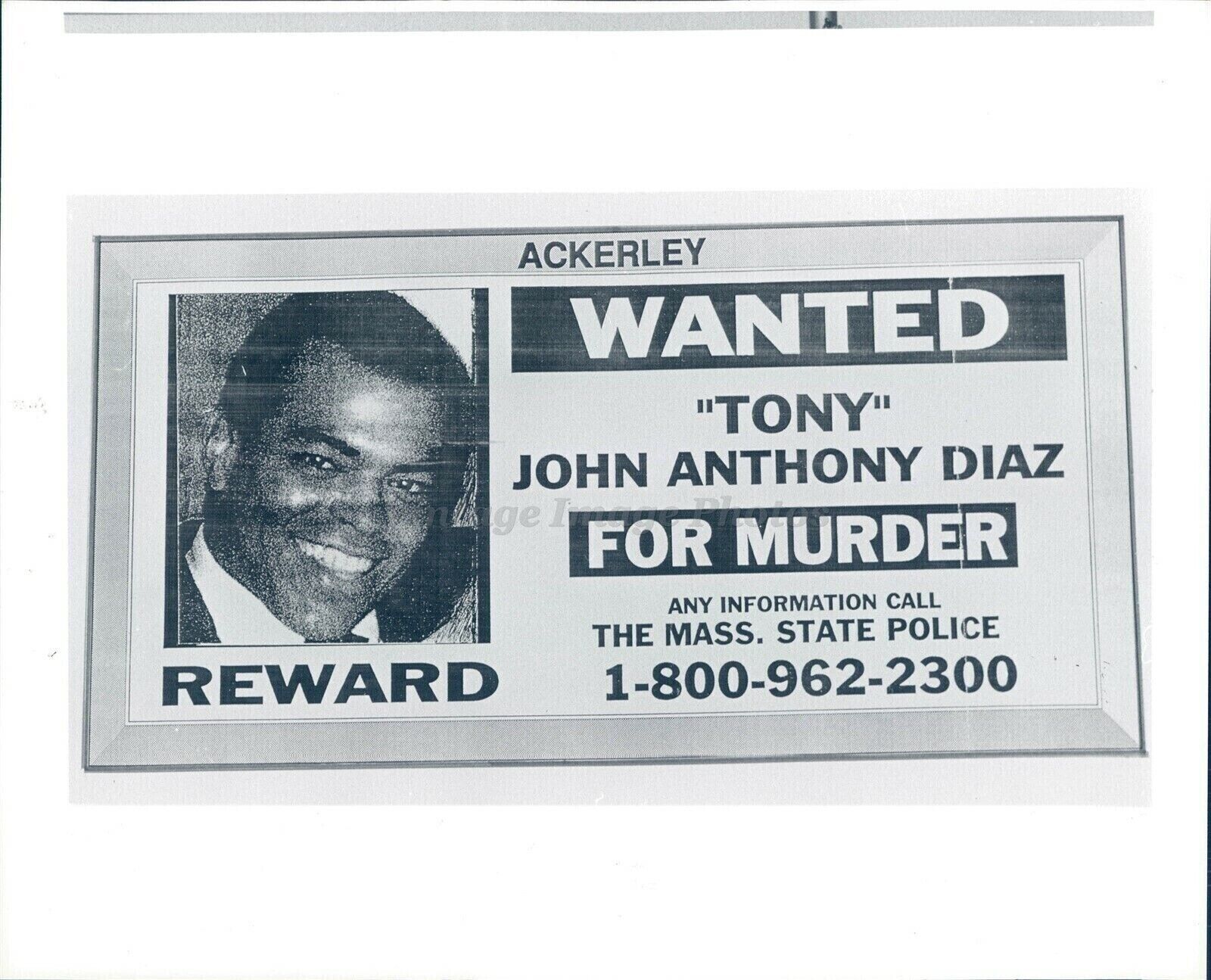 1970 Press Photo Dedham Police Conference Tony Diaz Sign Wanted John