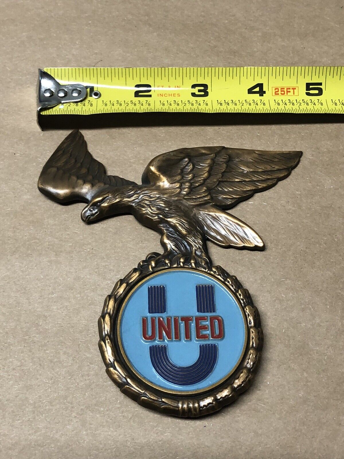 United Lapel Pin 50s Vintage Community Help Support Gold Badge Airlines Eagle