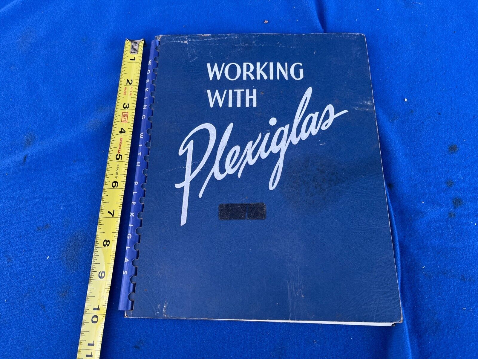 VINTAGE WORKING WITH PLEXIGLASS BOOK - A HOW TO GUIDE NICE USA