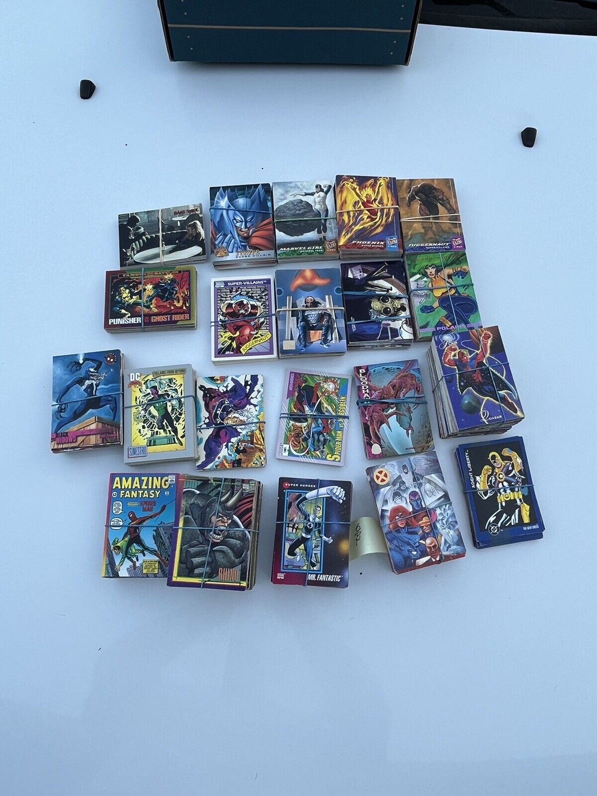comic book trading cards lot