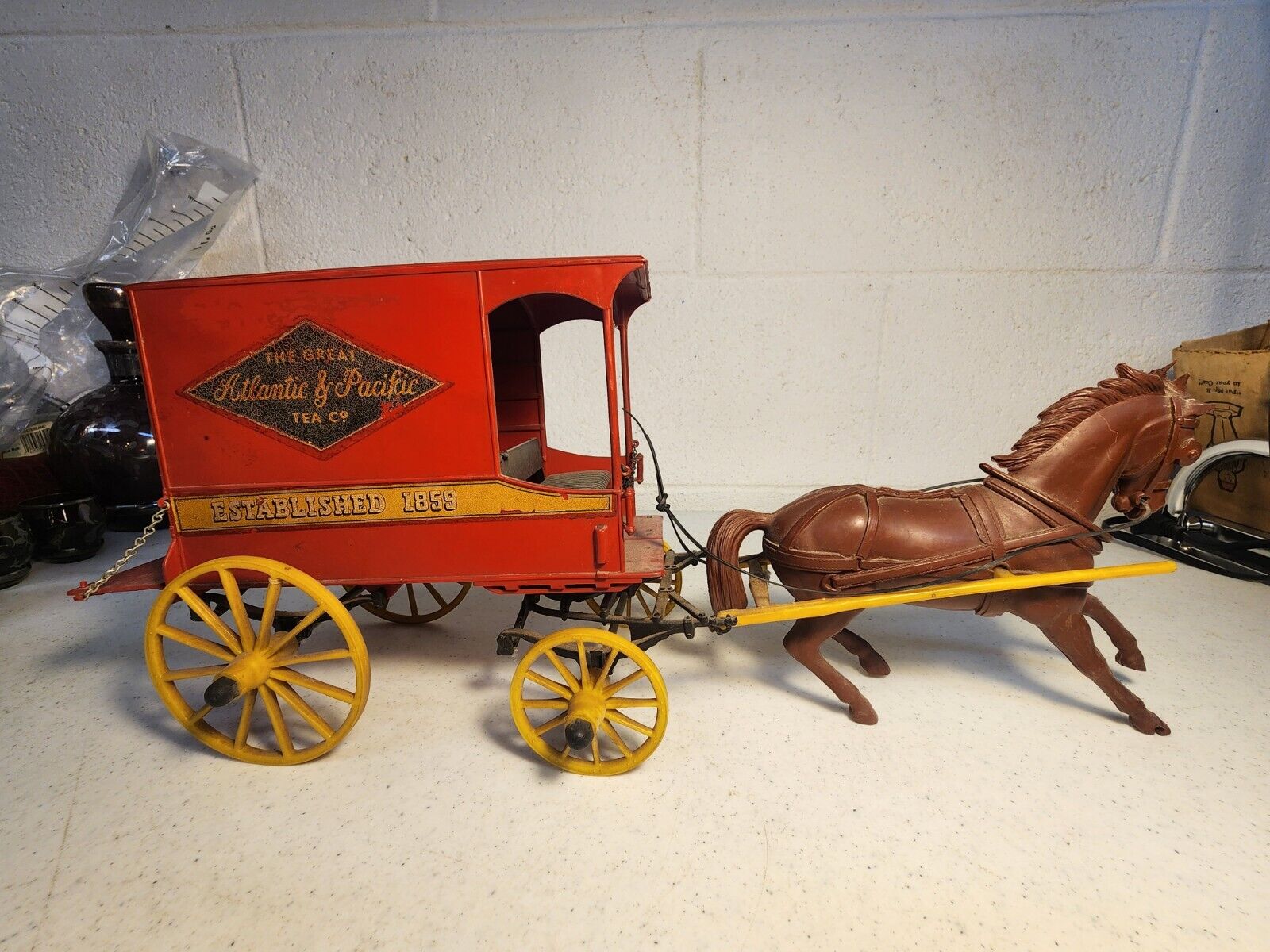 Vintage 1960s Atlantic And Pacific Tea Company Plastic Horse And Buggy 