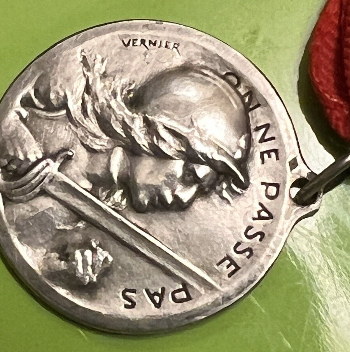 French WW1 Verdun medal 1916 World War One France - ORIGINAL