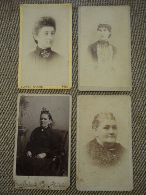 Vintage 1880/90s Lot of (4) CDV Carte De Visite Homely Portraits  ( 2.5\