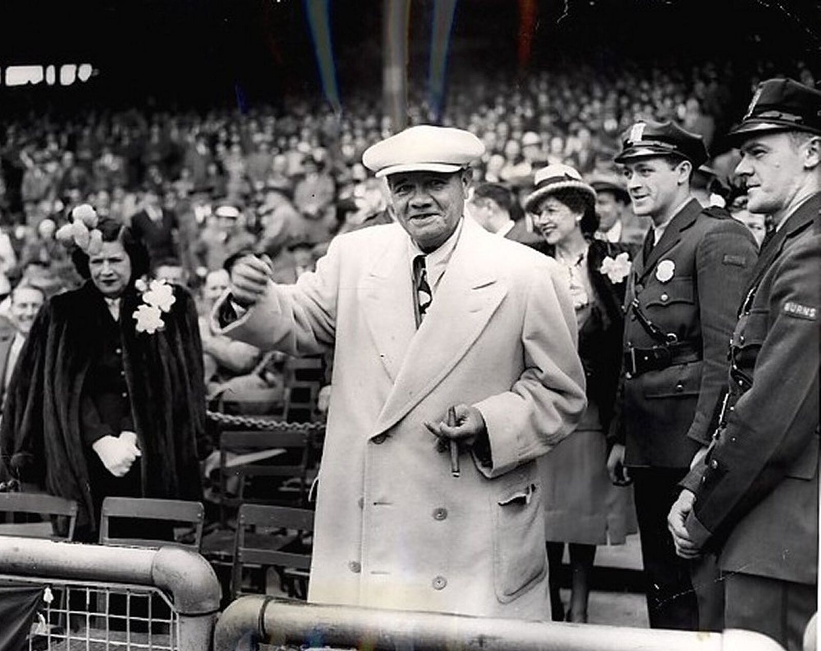 1948 BABE RUTH at the POLO GROUNDS Photo  (199-u)