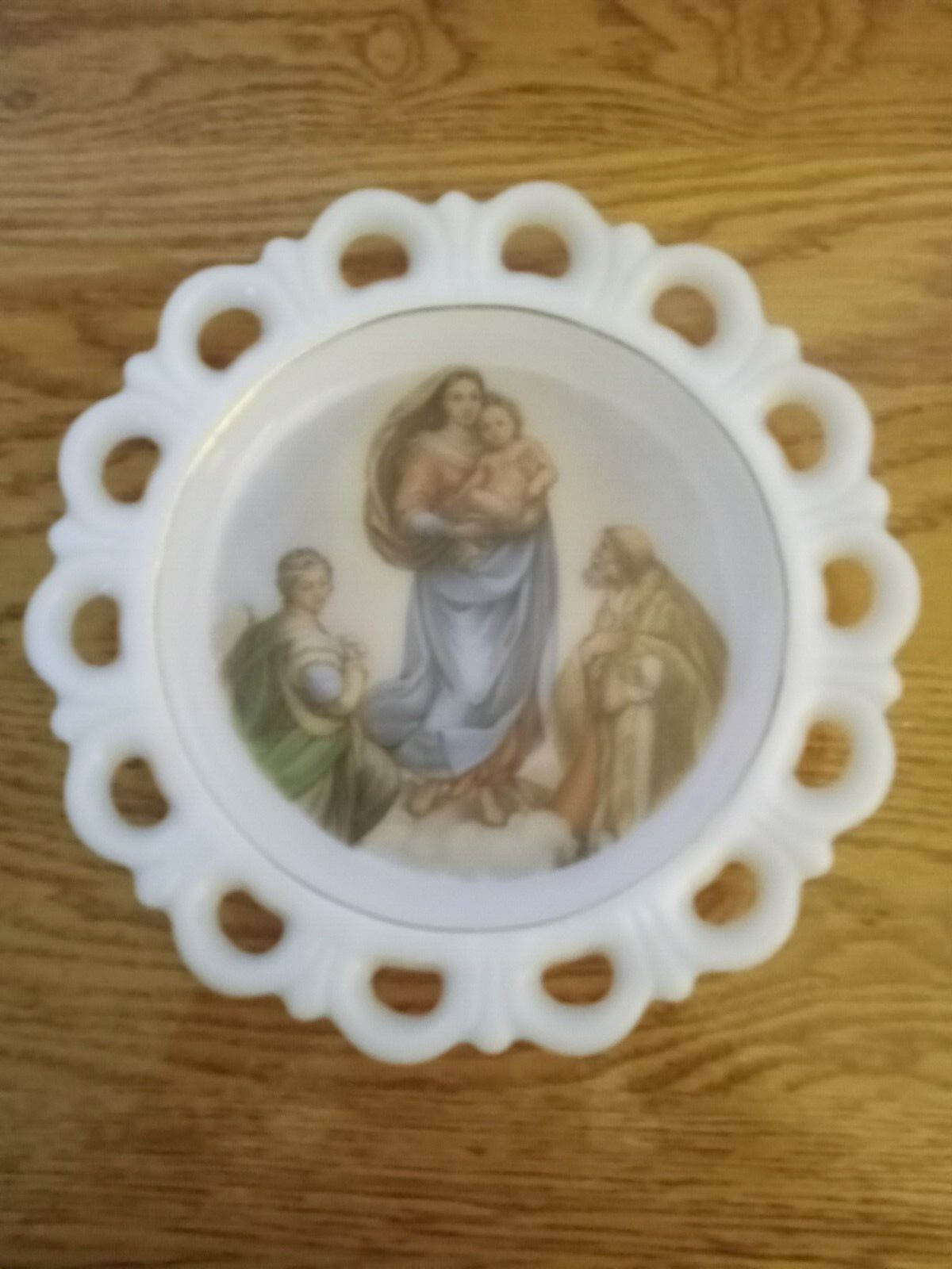 VTG Milk Glass w/  lace edge NOR-SO Virgin Mary W/ Baby Jesus Plate. 22KT. Gold