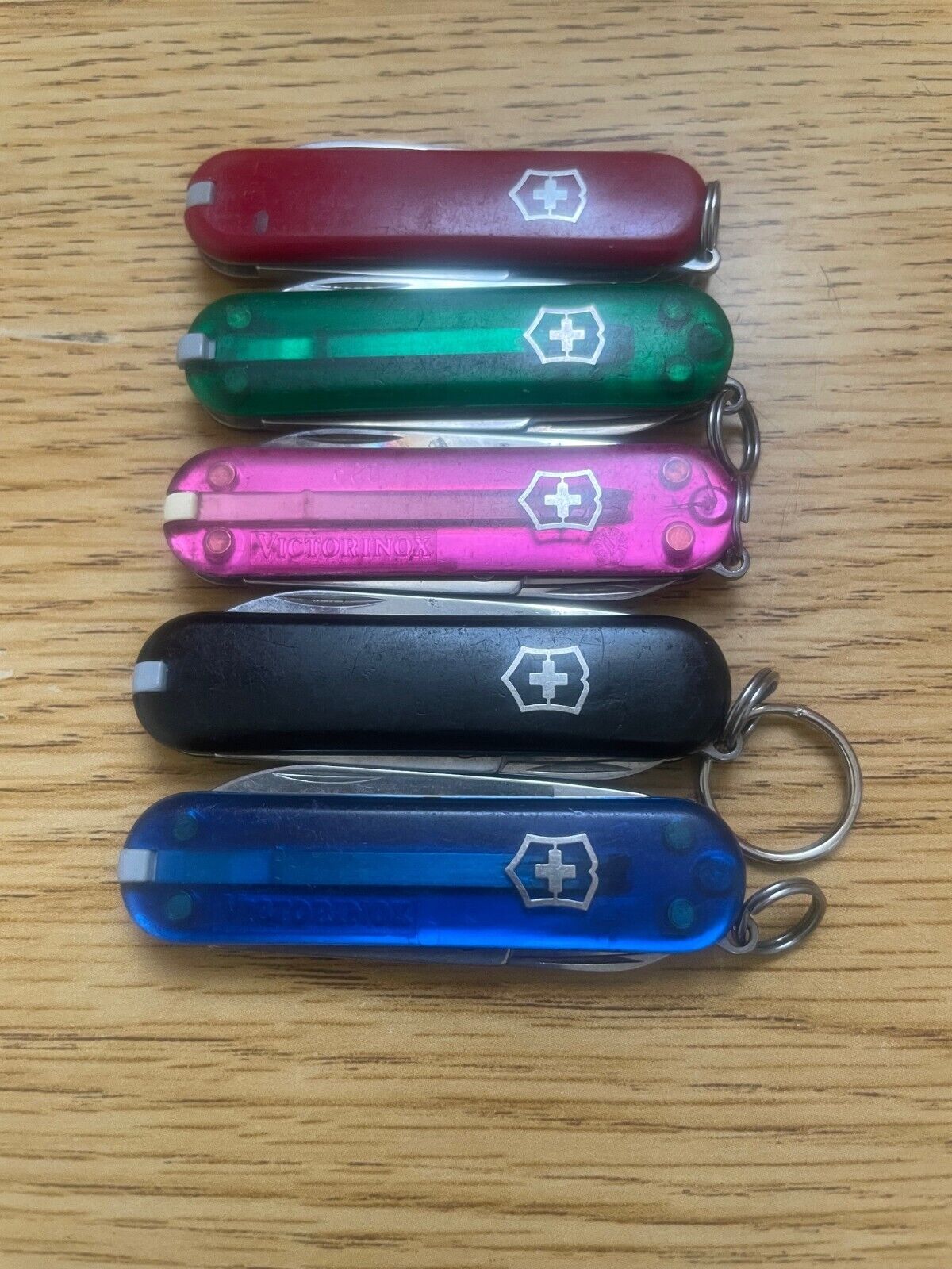  Lot Of 5 Victorinox Classic SD Swiss Army Knives  Black, Red, Green, Blue, Pink