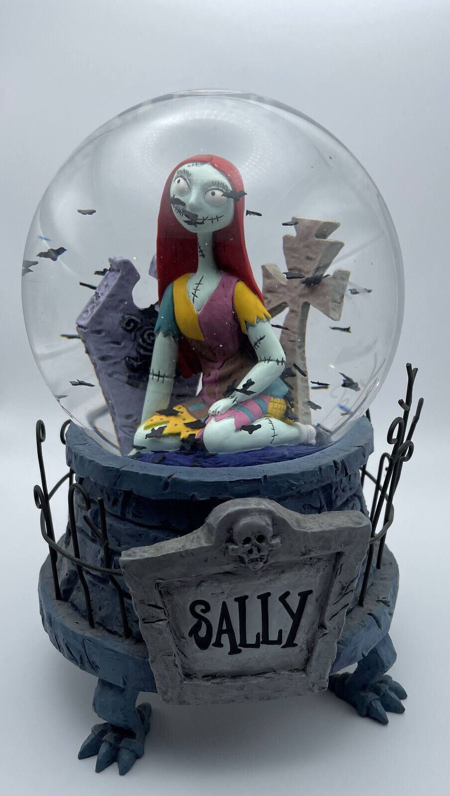 Rare Nightmare Before Christmas Sally musical snowglobe excellent condition