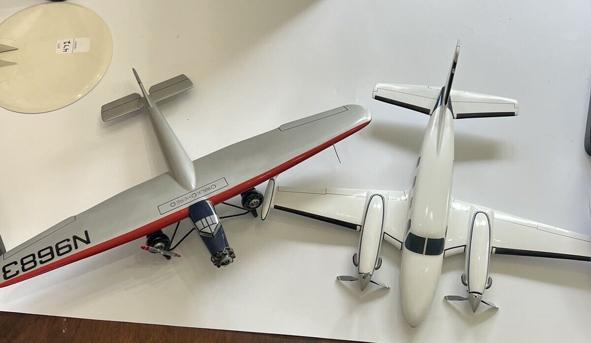 Vintage Set Of 2  Private Airplane Desktop Wood Models With Stand  - Read