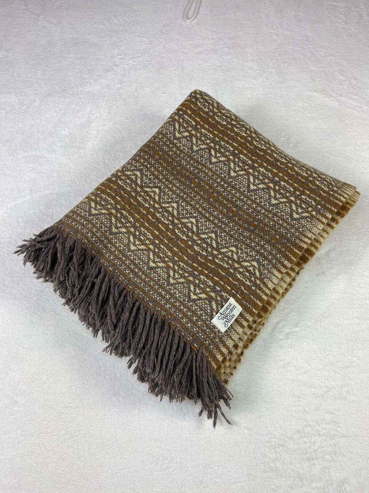 Vintage Amanda Woolen Mills 100% Wool Fringed Blanket Geometric Chevron 56”x 70”