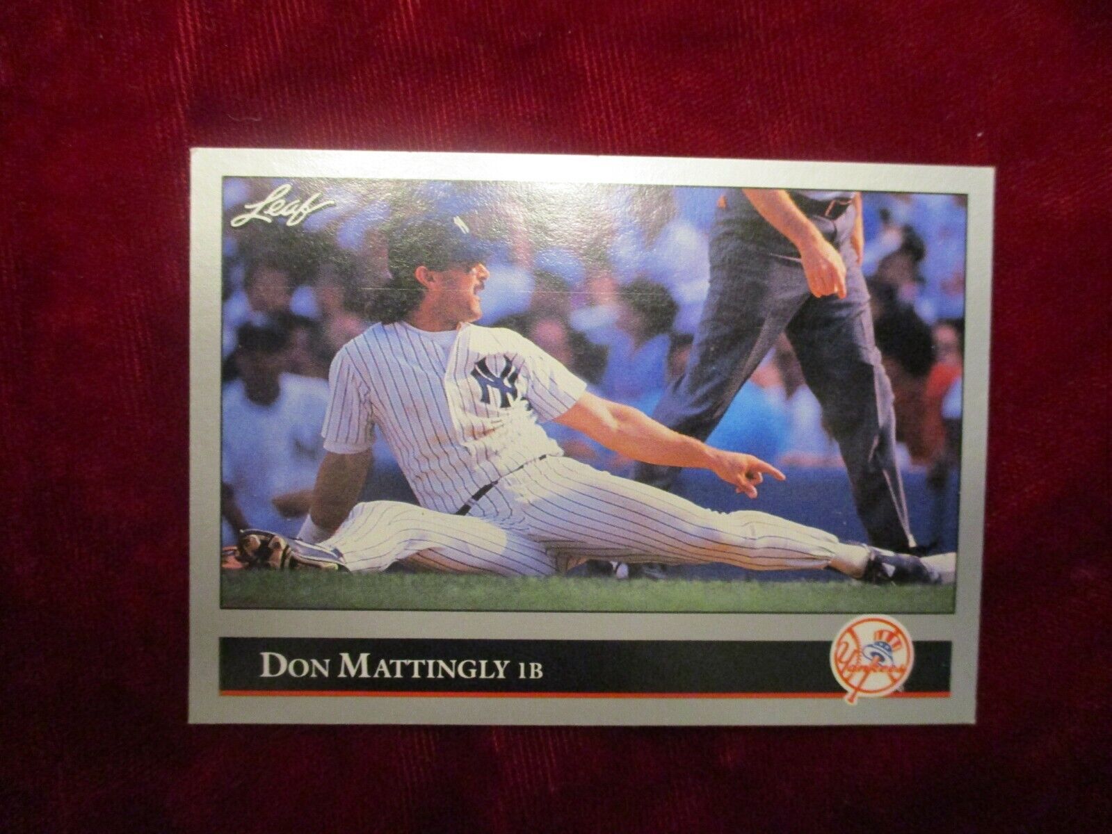 1992 Leaf Baseball Card #57 Don Mattingly