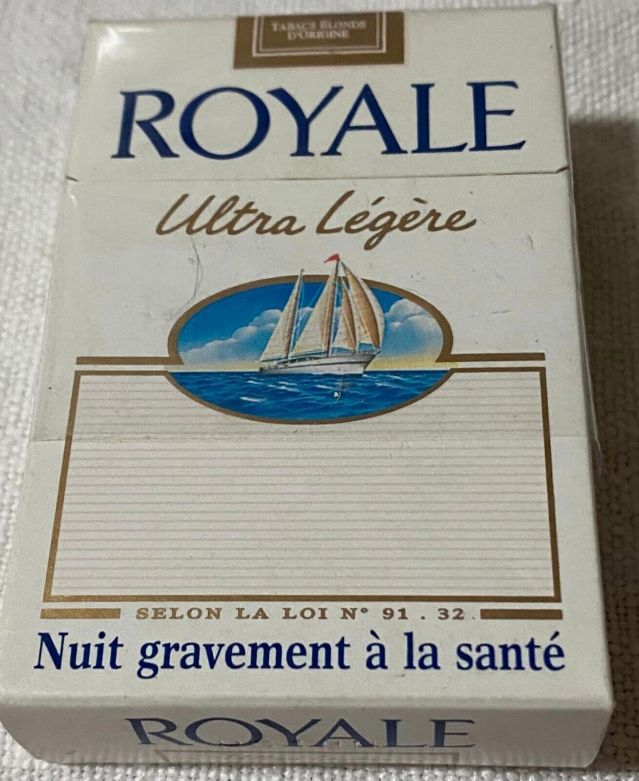 Vintage Royale Ultra Légère Cigarette Cigarettes Cigarette Paper Box Empty