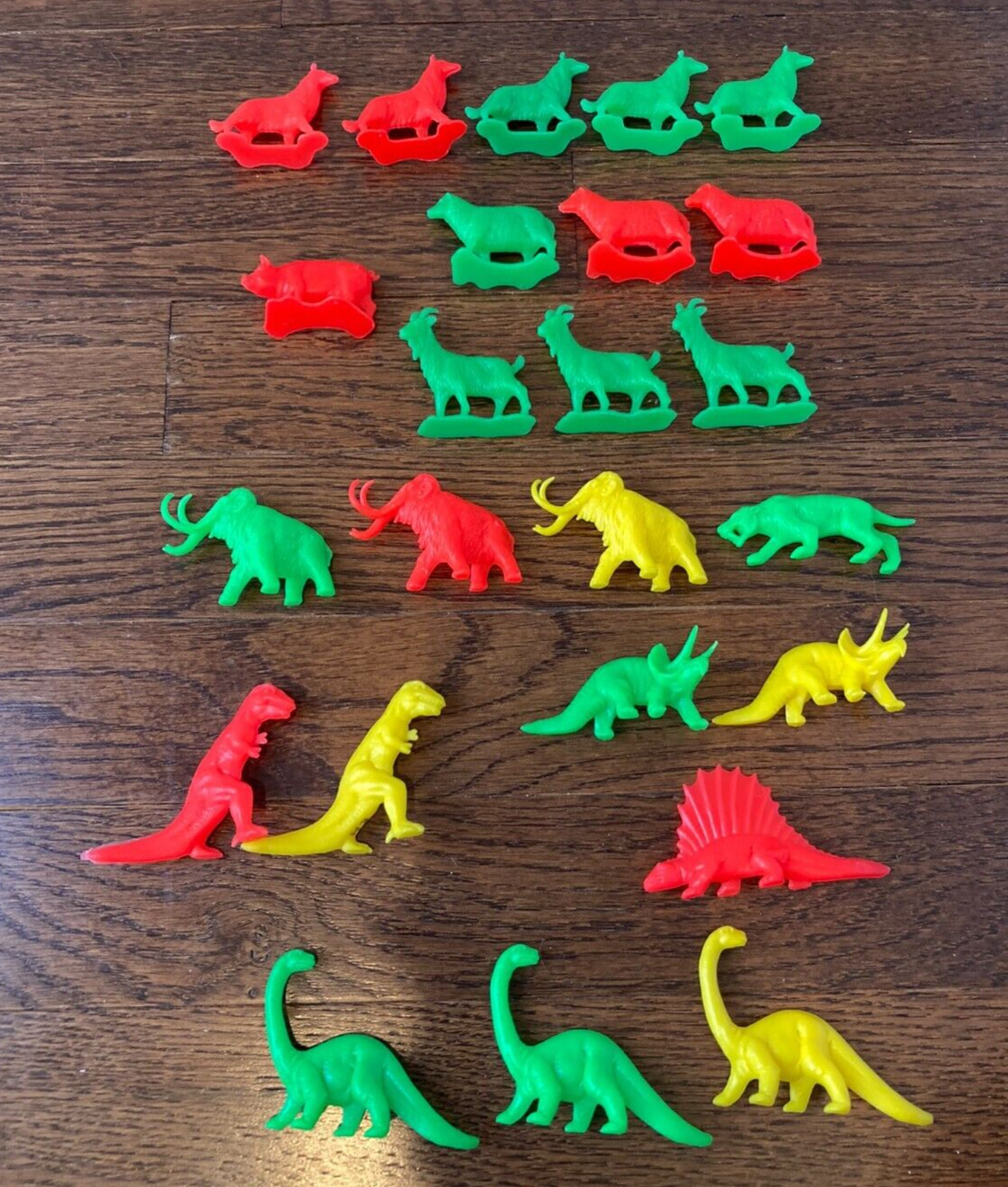 Vintage TimMee 24 plastic figures lot 12 prehistoric dinosaurs & 12 farm animals