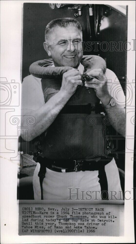 1966 Wirephoto Speedboat racer Chuck Thompson killed today Gold Cup Race 10X5