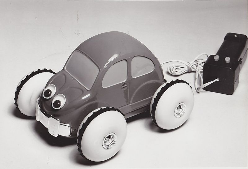 1970 8x10 Cragston Toy Photo #22 Battery Operated car