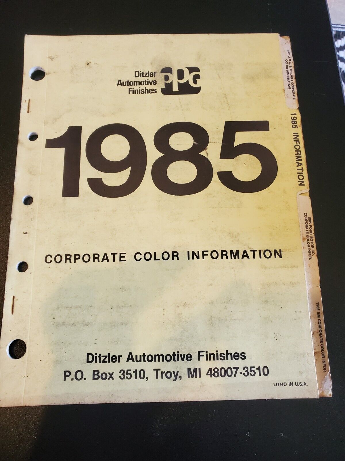 VTG Ditzler Automotive Production Color Book Paint Chips 1985 Cars 