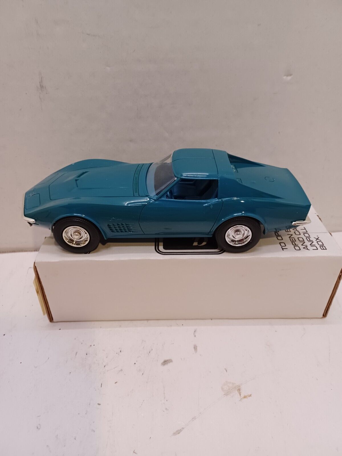 AMT ERTL 6878 Promo Built Model Car - Mulsanne Blue 1970 Corvette LT-1 NEW NOS