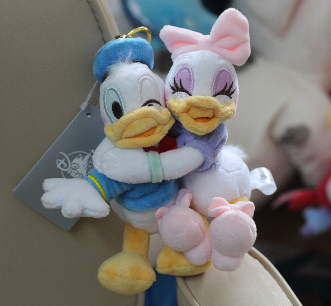 Daisy & Donald Plush Doll Keychain Happy Hug Disney Store Japan