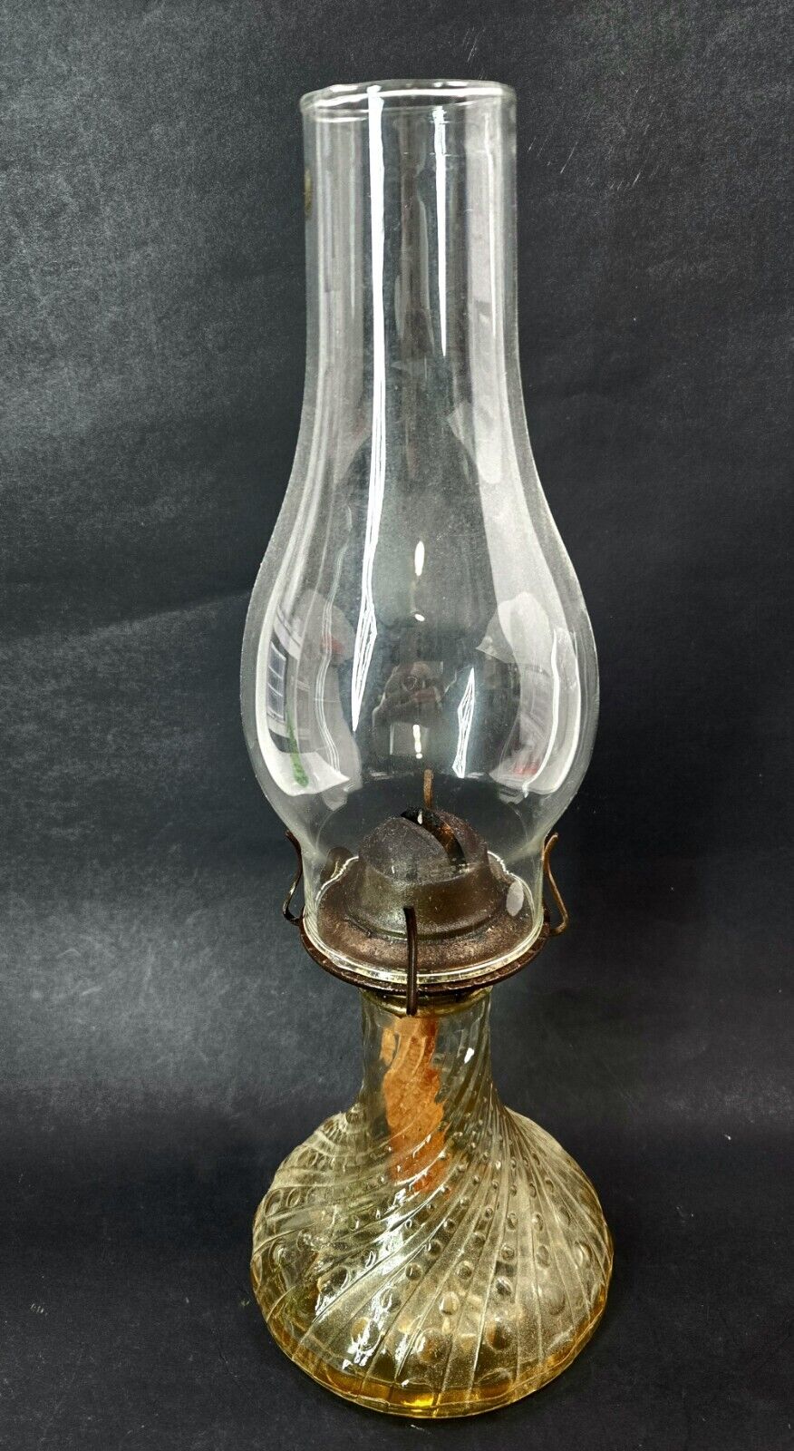 Antique  Swirl Pebbled Oil/Kerosene Lamp with Chimney, Glass, 14.5\