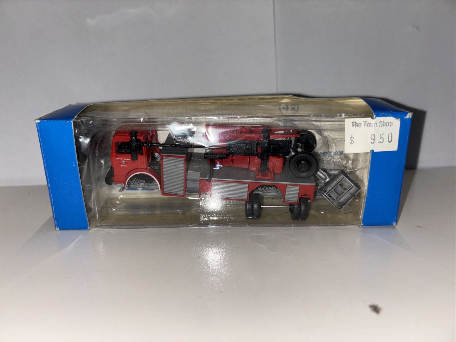 Roco #1349 Fire Engine HO Unassembled New In Box.