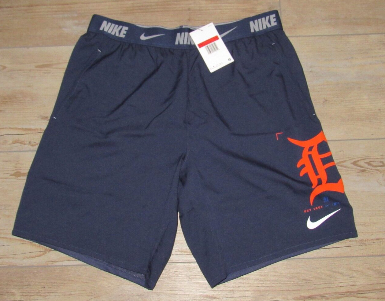Nike Detroit Tigers Navy Blue Express Dri-FIT Shorts size Men's Large