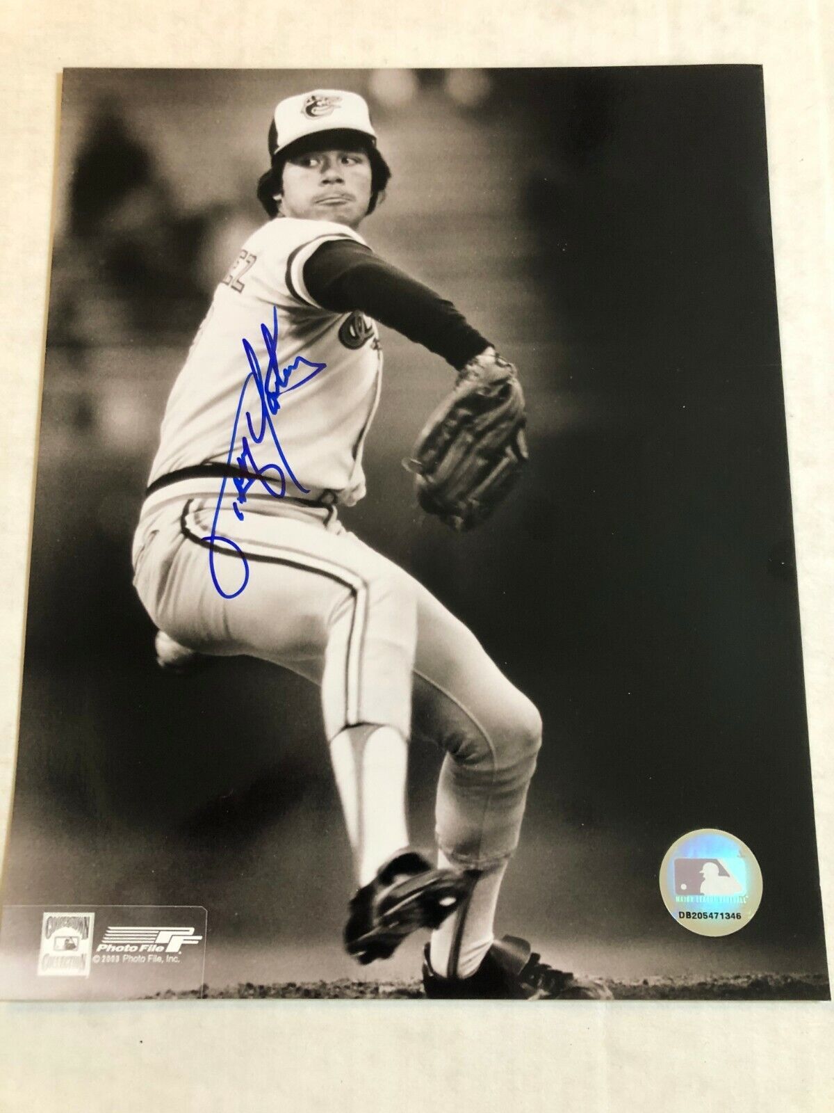 TIPPY MARTINEZ Baltimore Orioles 8x10 B&W Signed Autographed Photo