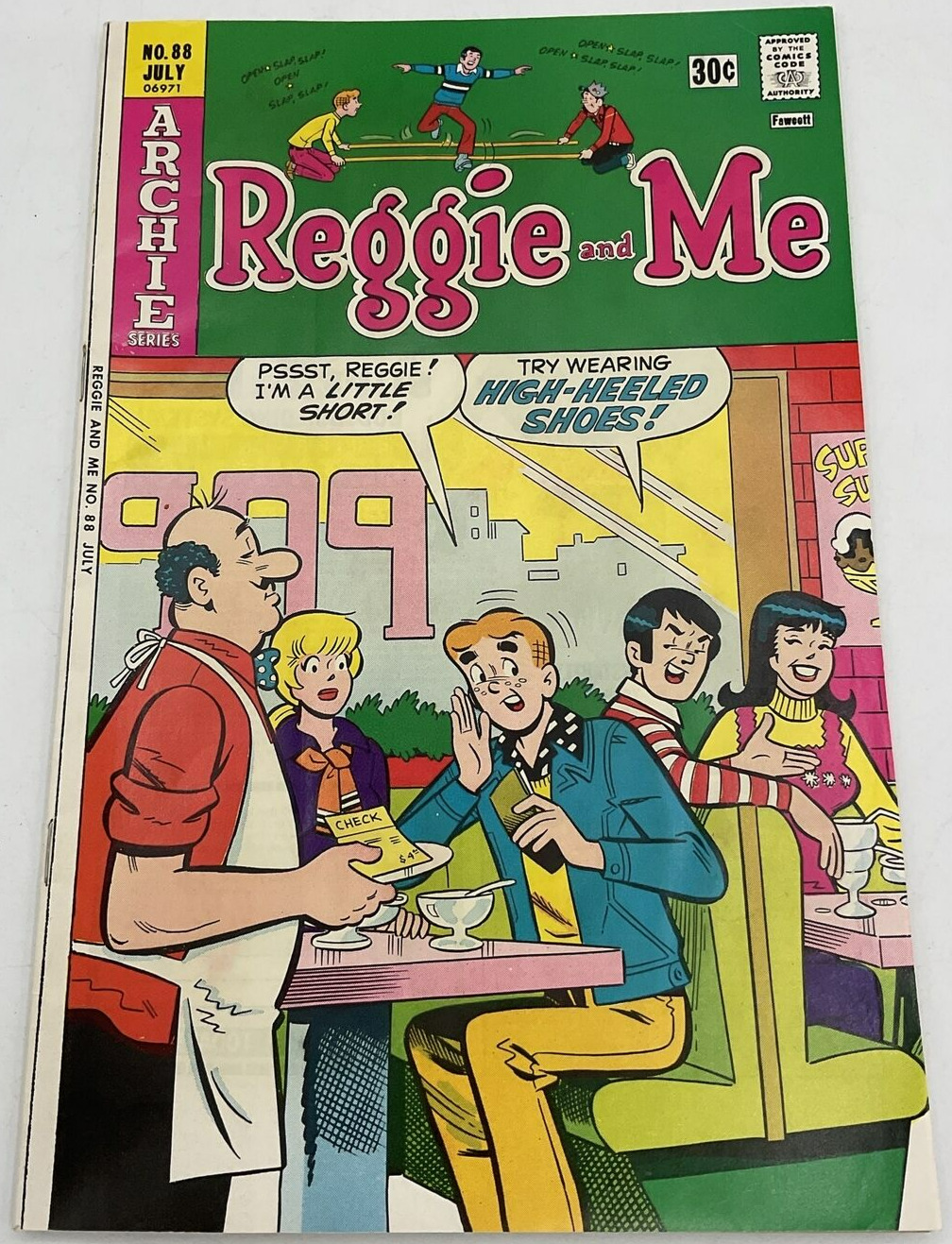 Reggie and Me Archie Series No. 88 July 1975 Batman Superman Spider-Man Ape