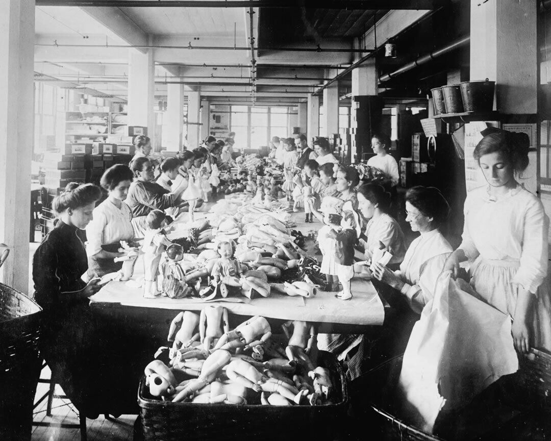 Schoenhut Doll Factory Workers Assembling Philadelphia ca.1919 View 8x10 photo