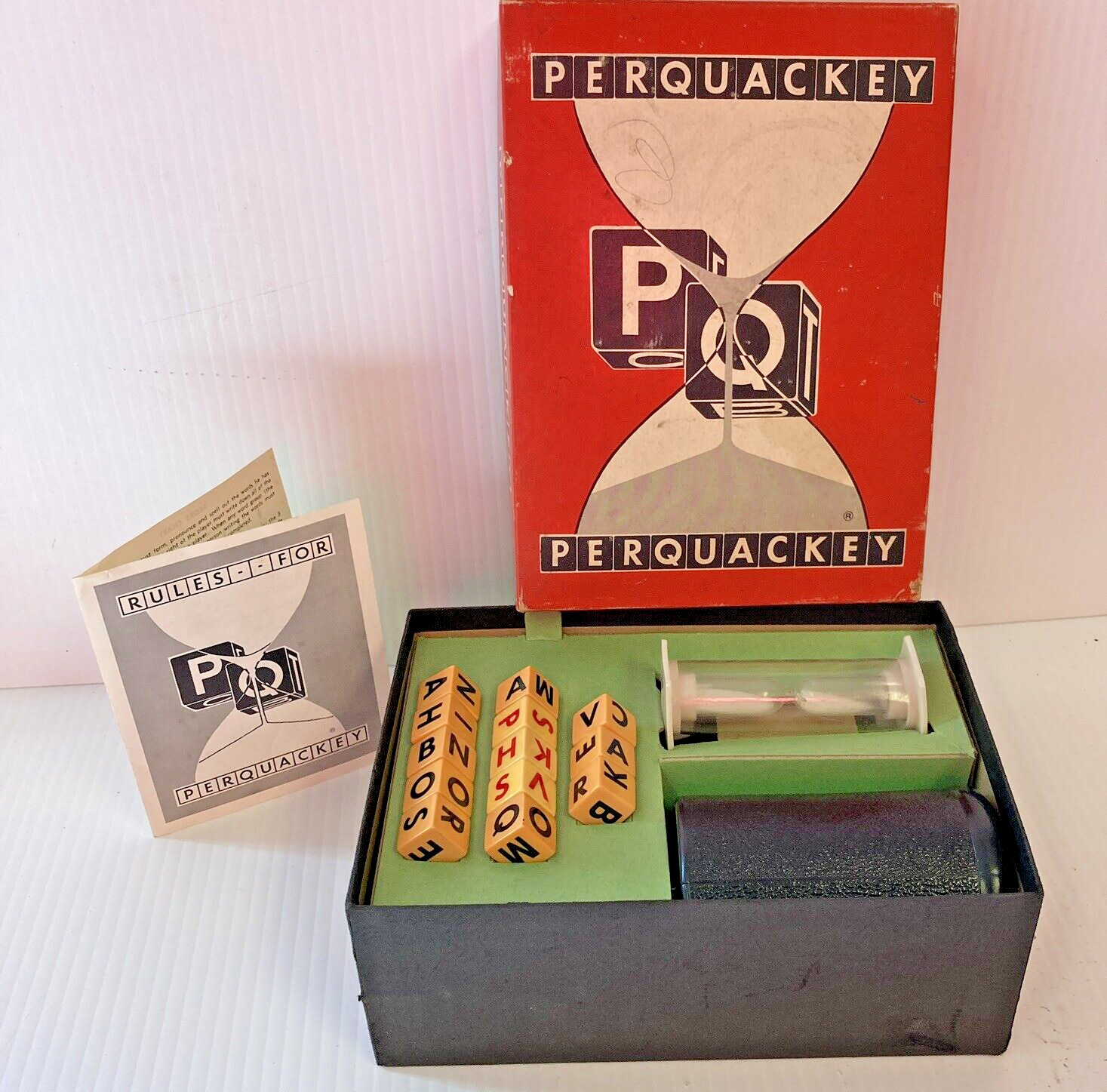 Vintage Bakelite / Catalin Dice Perquackey Letter Game F3-85