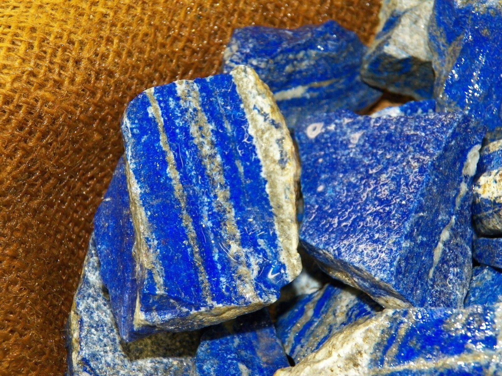 2000 Carat Lots of High End Lapis Rough - Plus a FREE Faceted Gemstone