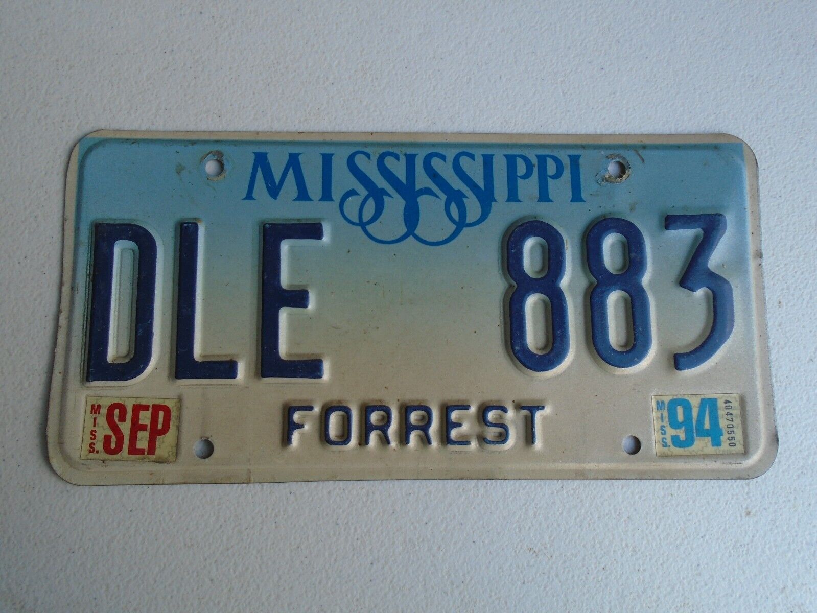 Mississippi License Plate Car Tag Expired Sep 1994 Forrest County MS DLE 883