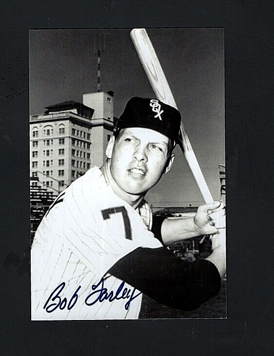 1962 BOB FARLEY-CHICAGO WHITE SOX AUTOGRAPHED 4X6 GLOSSY PHOTO-EX-MT.