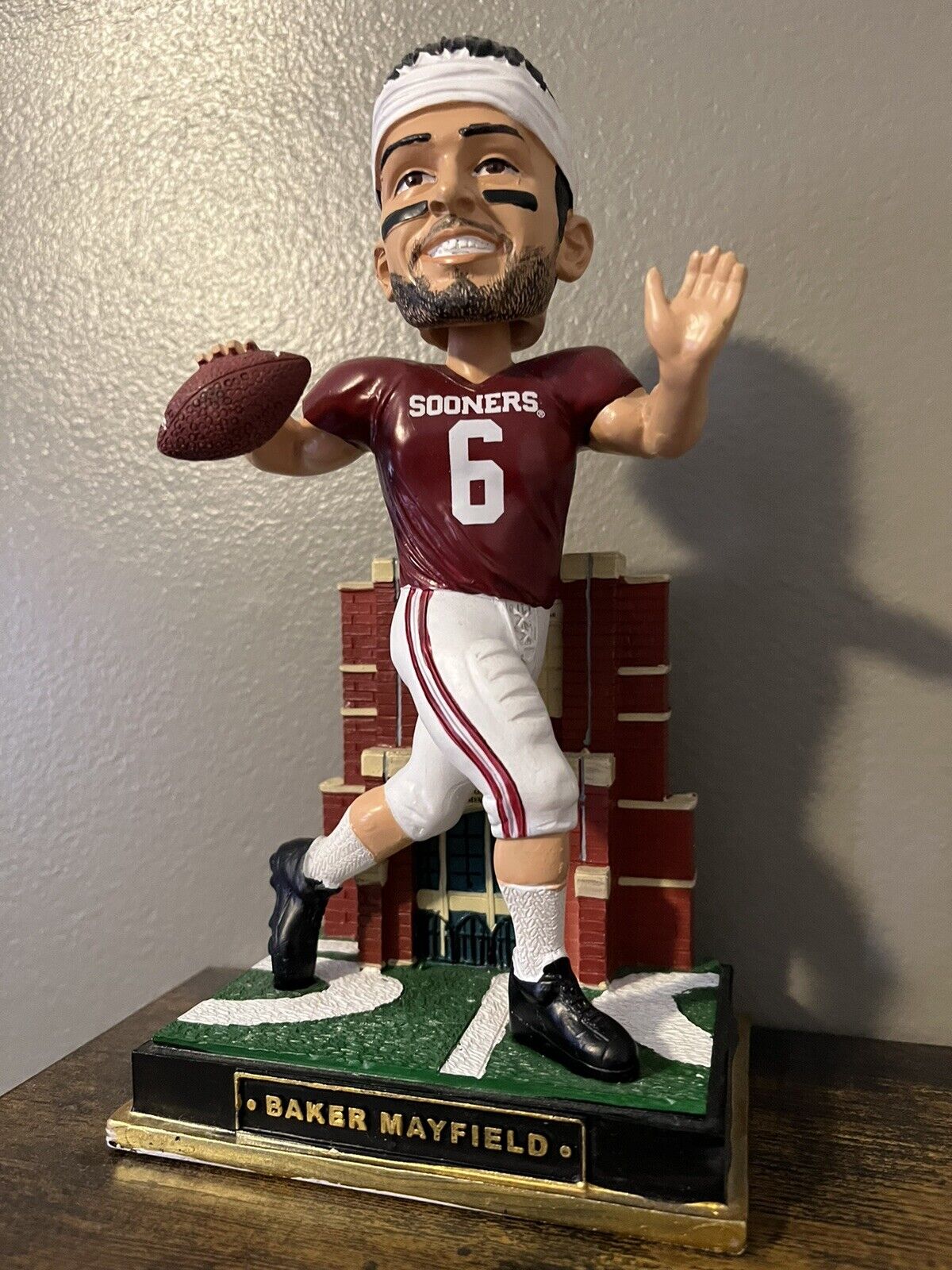 Baker Mayfield, Oklahoma Sooner Bobblehead with Stadium in Background